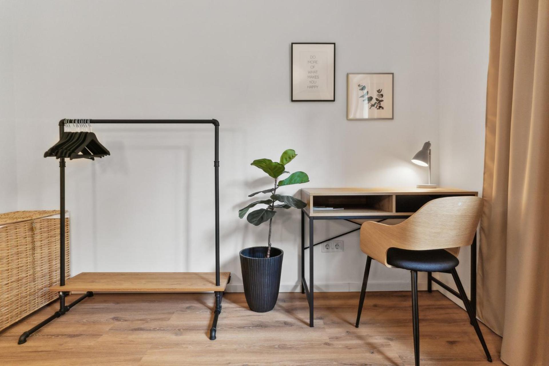 Zwei Apartments Fuer Bis Zu 8 Personen Zentral, Modern, Mit Terrasse & Balkon Bielefeld Exterior foto
